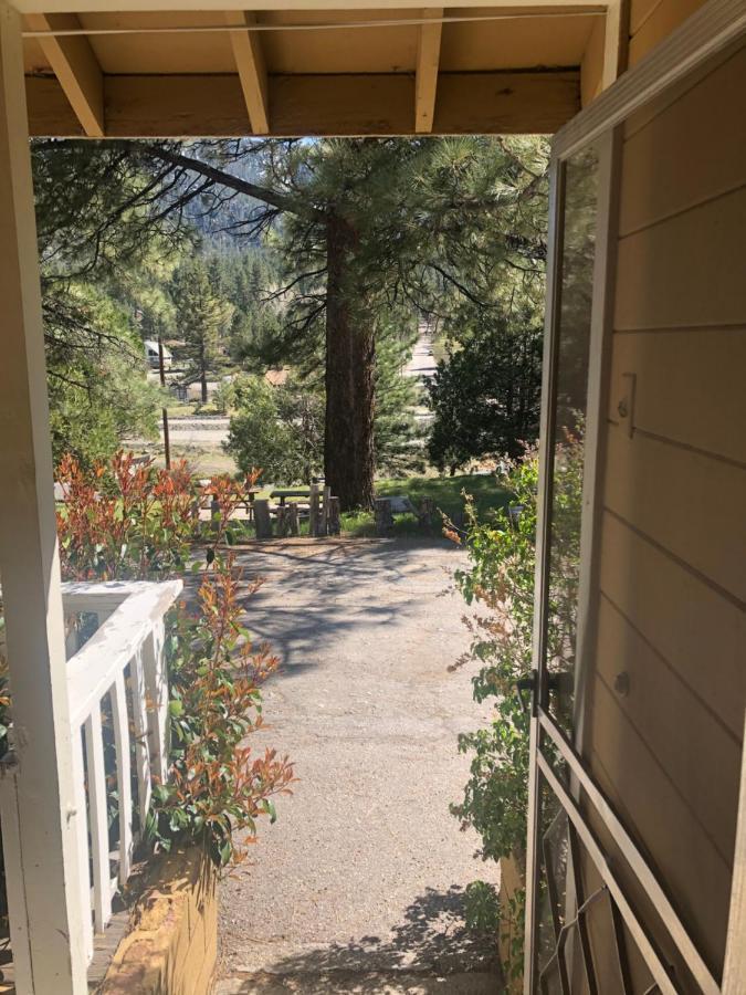 Mountain View Cabins Wrightwood Buitenkant foto