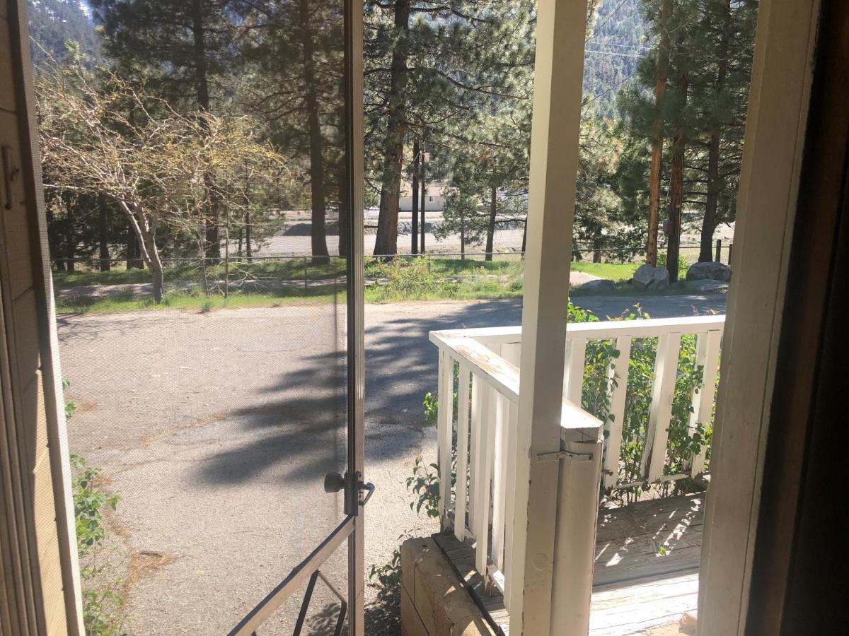 Mountain View Cabins Wrightwood Buitenkant foto